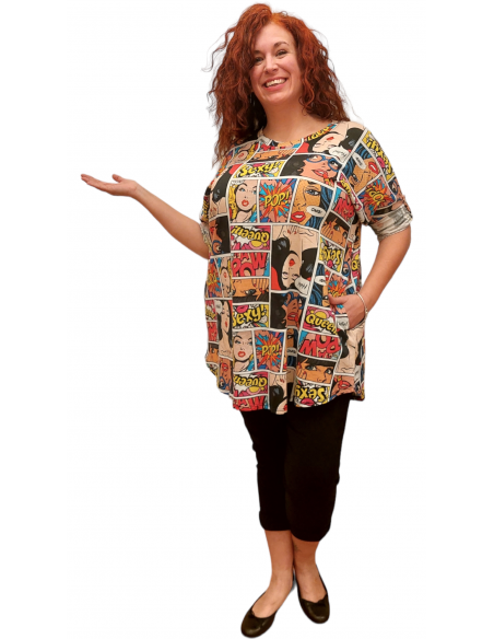 Camiseta larga estampada cómic con bolsillos tallas grandes.