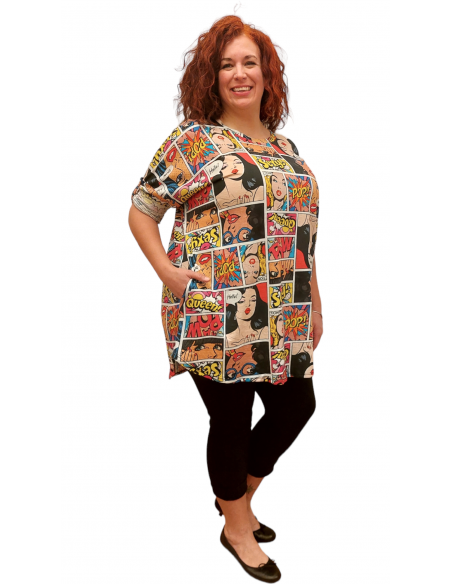 Detalle de manga con trabilla en camiseta tipo túnica plus size.