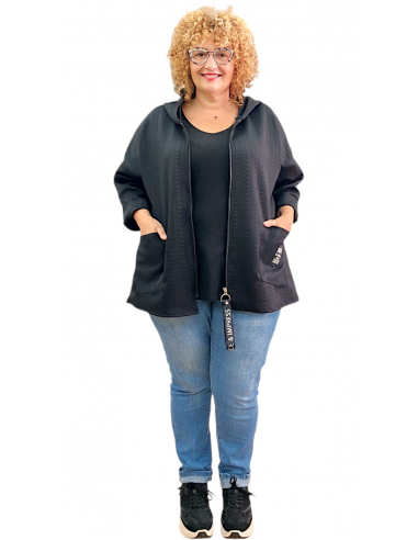 Chaqueta negra cremallera
