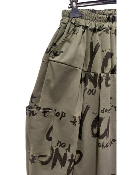 Pantalón letras talla súper plus verde