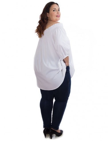 Blusa cuello barco blanca
