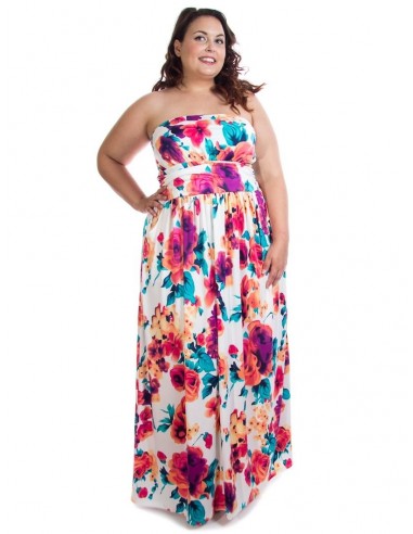 Detalle del escote palabra de honor y ajuste en la cintura para vestido curvys.
